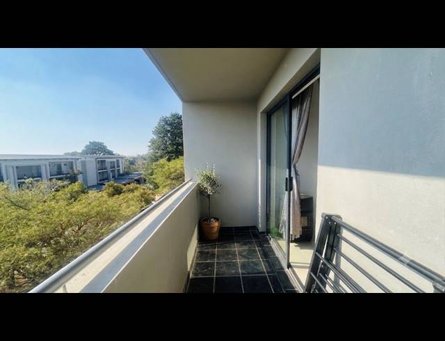 2 BEDROOM FLAT FOR SALE IN JACKAL CREEK GOLF ESTATE